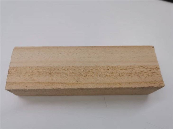 kayu pinus
