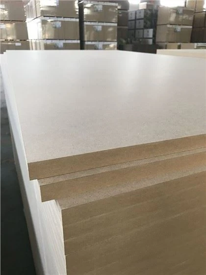 PABRIK MDF KAYU 1850*2500MM 2100*2800MM 1830*3660MM