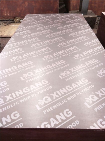 Film Faced Plywood Golden Manufacturer Dari China